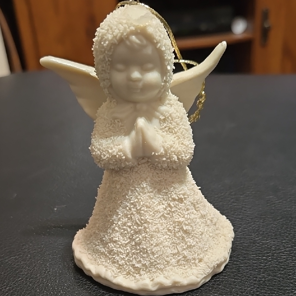 Cream Angel Figurine Ornament